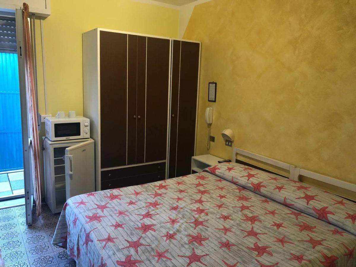 Hotel Wega بيلاريا-إيجيا مارينا المظهر الخارجي الصورة