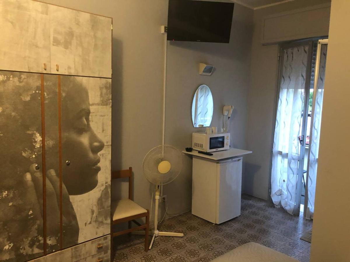 Hotel Wega بيلاريا-إيجيا مارينا المظهر الخارجي الصورة