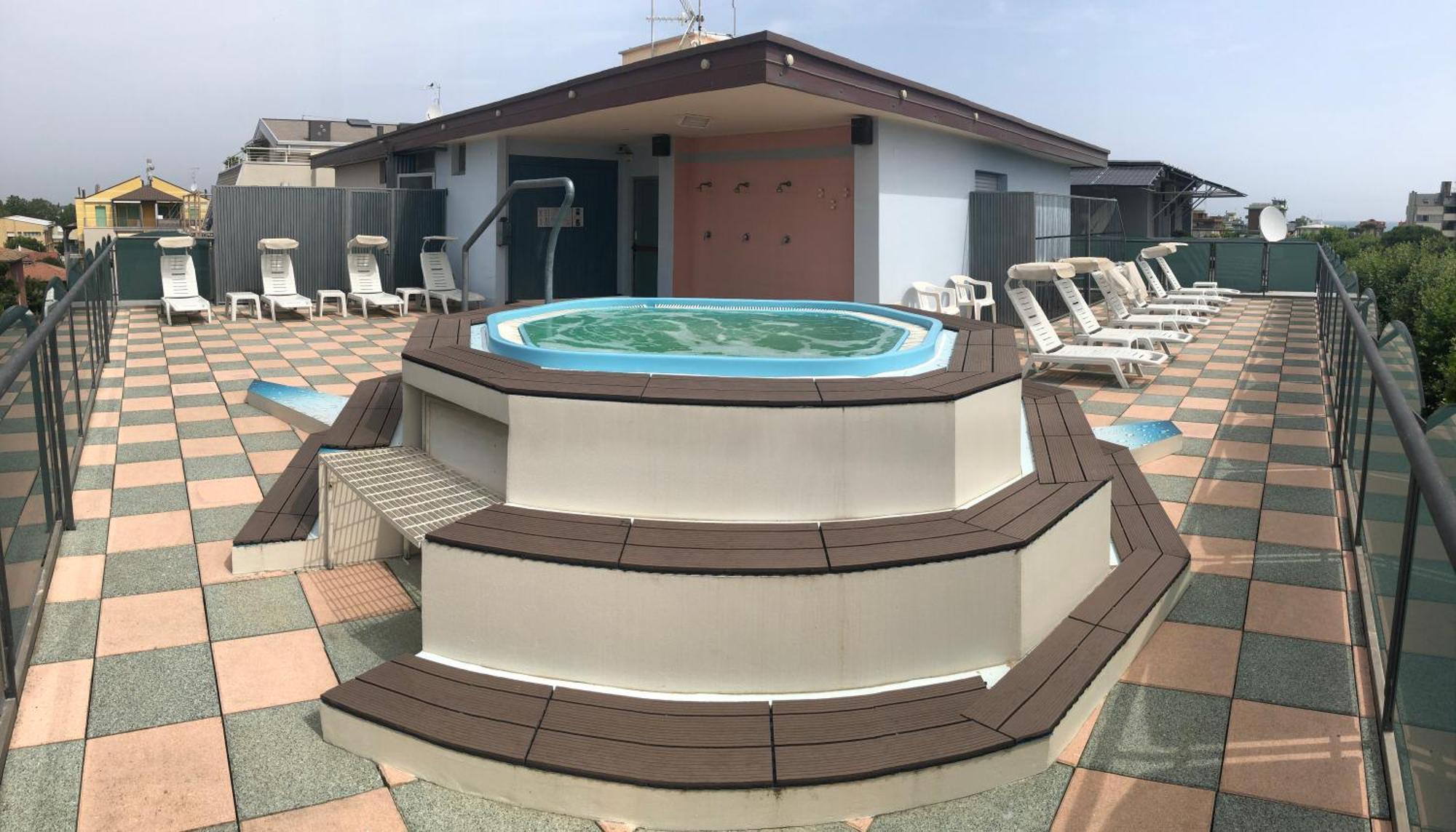 Hotel Wega بيلاريا-إيجيا مارينا المظهر الخارجي الصورة