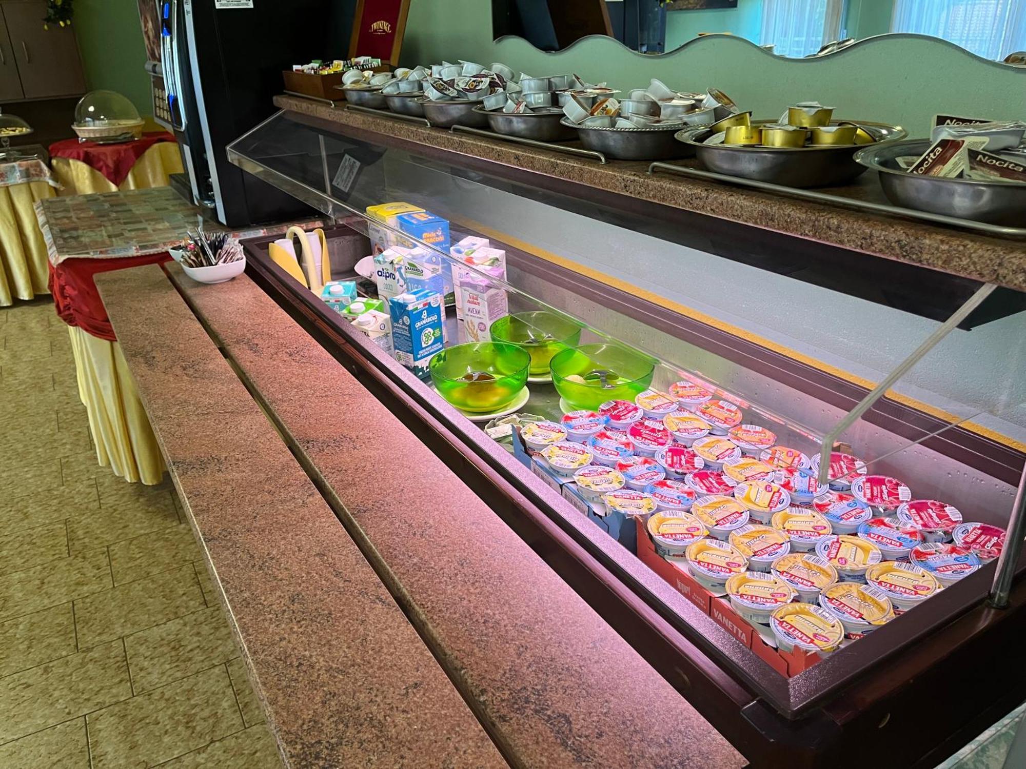 Hotel Wega بيلاريا-إيجيا مارينا المظهر الخارجي الصورة
