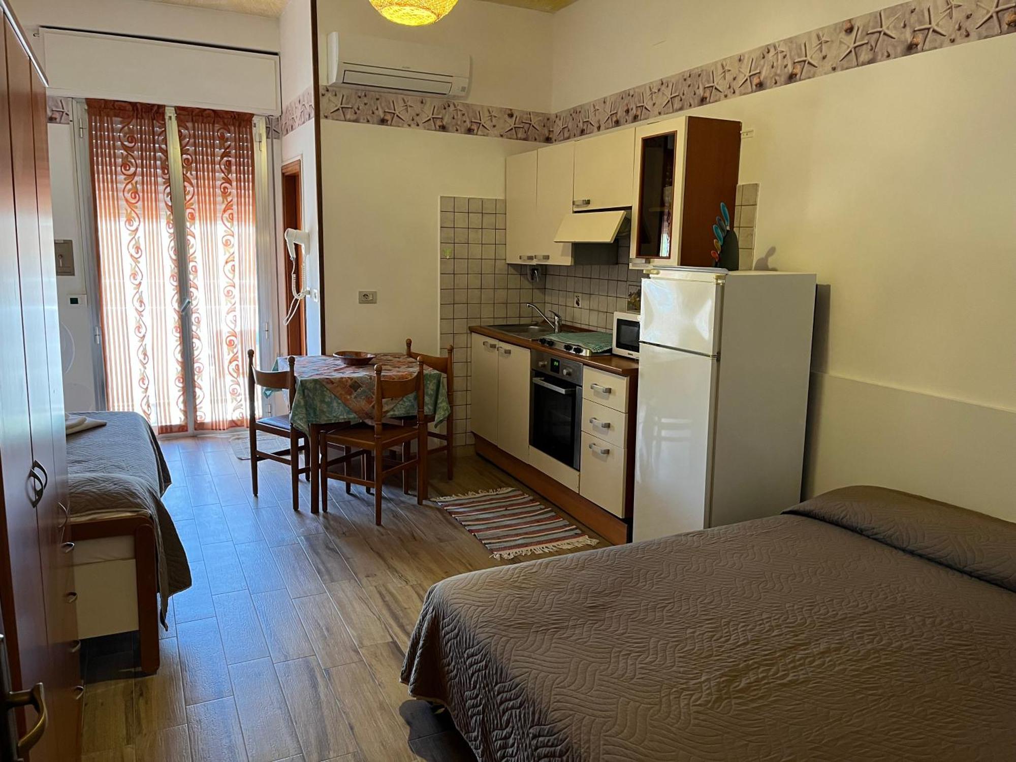 Hotel Wega بيلاريا-إيجيا مارينا المظهر الخارجي الصورة